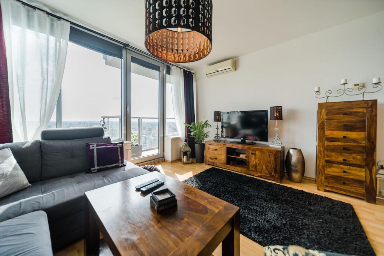 Comfy Condo On The 20Th Floor & Free Parking Bratislava Exterior photo