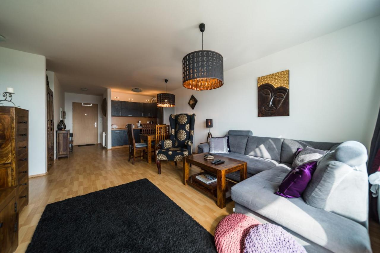 Comfy Condo On The 20Th Floor & Free Parking Bratislava Exterior photo